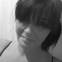 Mia søger lejlighed, hus eller værelse til leje i Tikøb, Hornbæk eller Ålsgårde