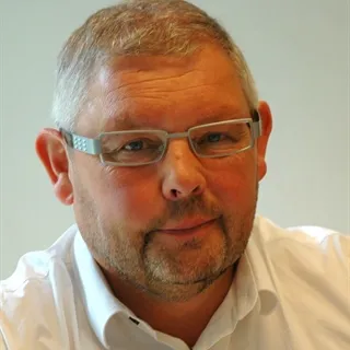 Jeg søger 90-140 m2 lejlighed i Roskilde til leje